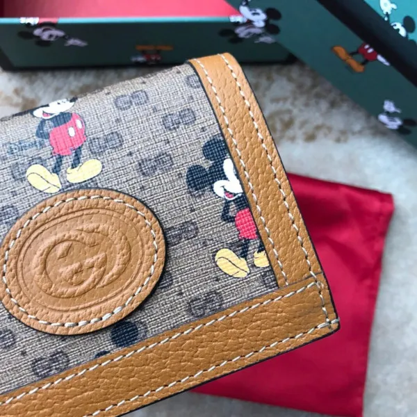 You get luxury for less. Shop now for the best deals on fake Louis bags. Disney x Gucci GG Card Holder 0118