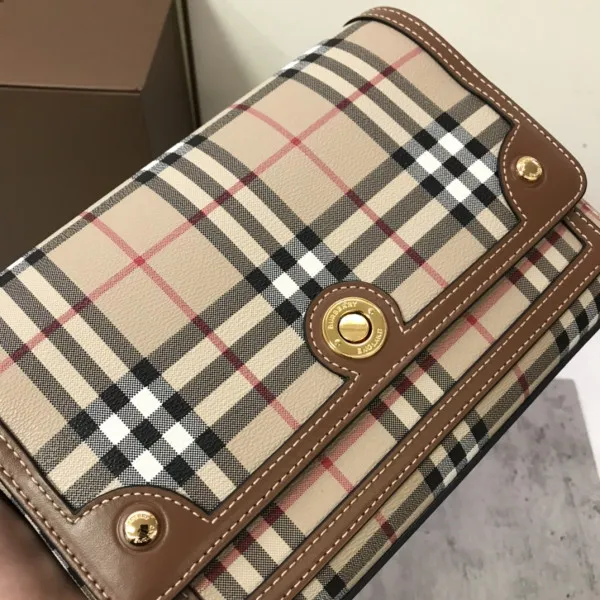 Repladies offers premium fake Louis bags at unbeatable prices. Our products are cheap because we focus on direct sales BURBERRY Note Crossbody Bag-25-8.5-18cm 0112