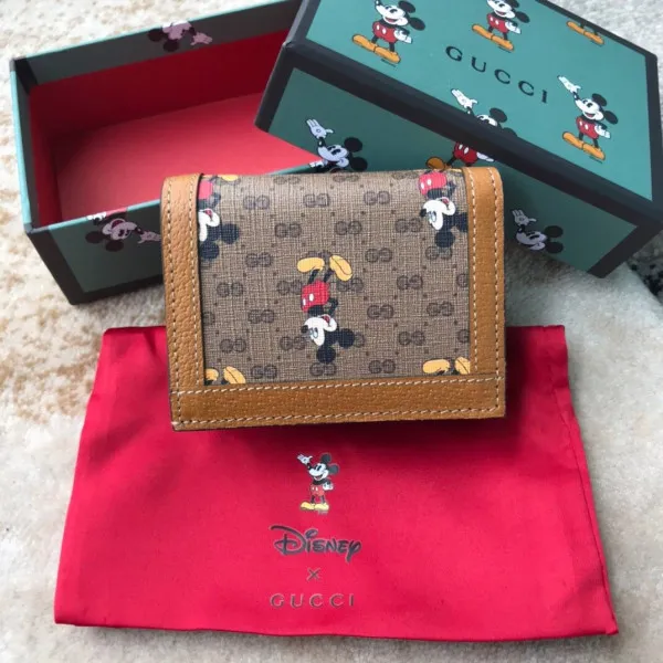 You get luxury for less. Shop now for the best deals on fake Louis bags. Disney x Gucci GG Card Holder 0118