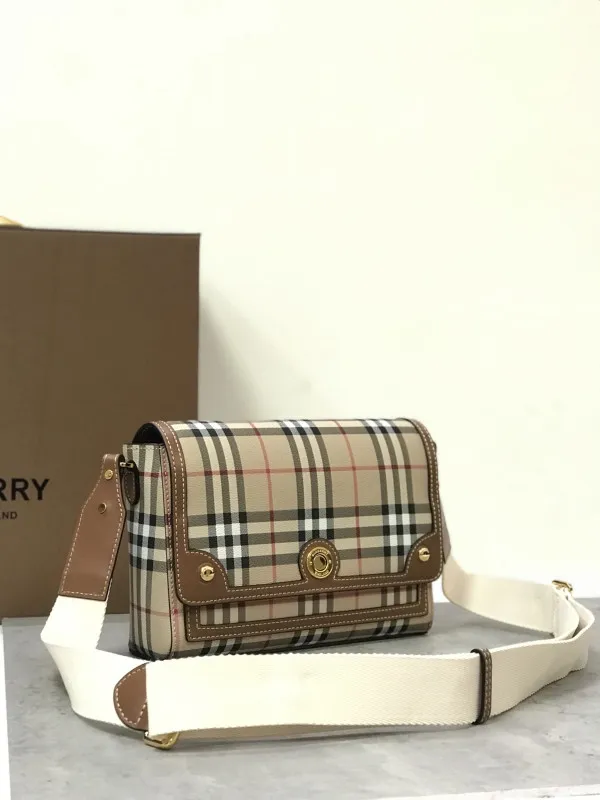 Repladies offers premium fake Louis bags at unbeatable prices. Our products are cheap because we focus on direct sales BURBERRY Note Crossbody Bag-25-8.5-18cm 0112