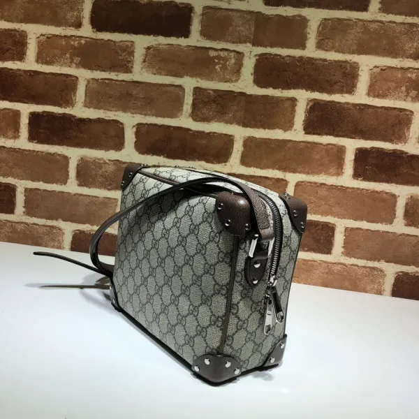 Repladies offers premium fake Louis bags at unbeatable prices. Our products are cheap because we focus on direct sales GUCCI GG shoulder bag with leather details 0114