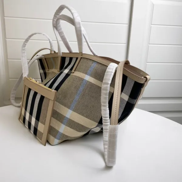 You get luxury for less. Shop now for the best deals on fake Louis bags. BURBERRY Beach Tote 0119