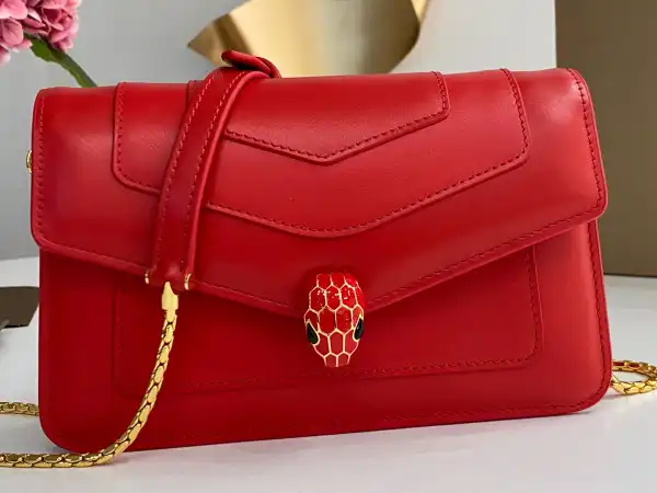 Repladies offers premium fake Louis bags at unbeatable prices. Our products are cheap because we focus on direct sales BVLGARI SERPENTI FOREVER 0129