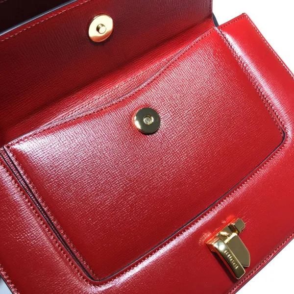 Eliminating the middleman and passing on savings to you. With massive production and tax-free benefits GUCCI Sylvie 1969 small shoulder bag 0115