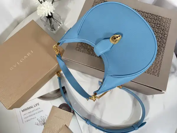 Repladies offers premium fake Louis bags at unbeatable prices. Our products are cheap because we focus on direct sales BVLGARI SERPENTI ELLIPSE CROSSBODY BAG 0129