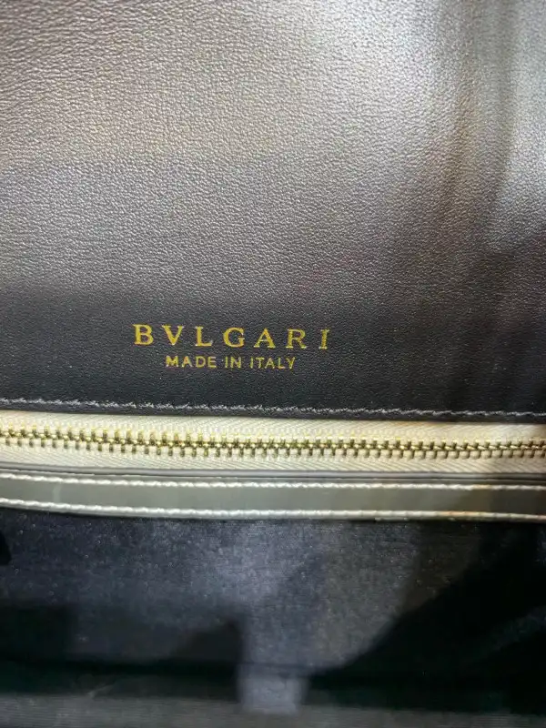 You get luxury for less. Shop now for the best deals on fake Louis bags. BVLGARI SERPENTI FOREVER SHOULDER BAG 0129