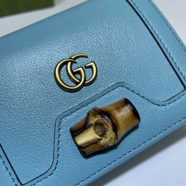 You get luxury for less. Shop now for the best deals on fake Louis bags. Gucci Diana card case wallet 0114