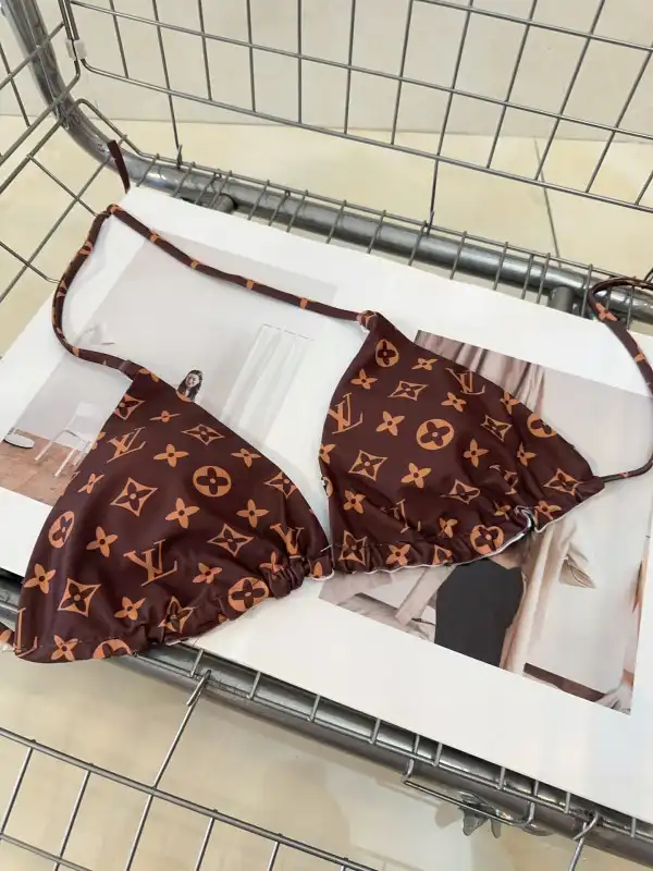 Repladies offers premium fake Louis bags at unbeatable prices. Our products are cheap because we focus on direct sales LOUIS VUITTON Swimsuit 0124