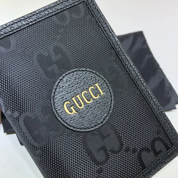 You get luxury for less. Shop now for the best deals on fake Louis bags. GUCCI Off The Grid passport case 0115