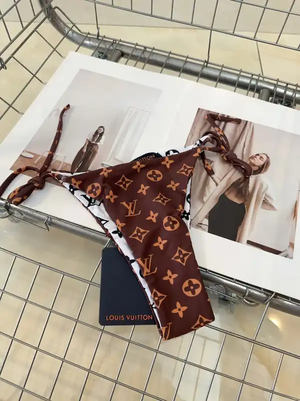 Repladies offers premium fake Louis bags at unbeatable prices. Our products are cheap because we focus on direct sales LOUIS VUITTON Swimsuit 0124