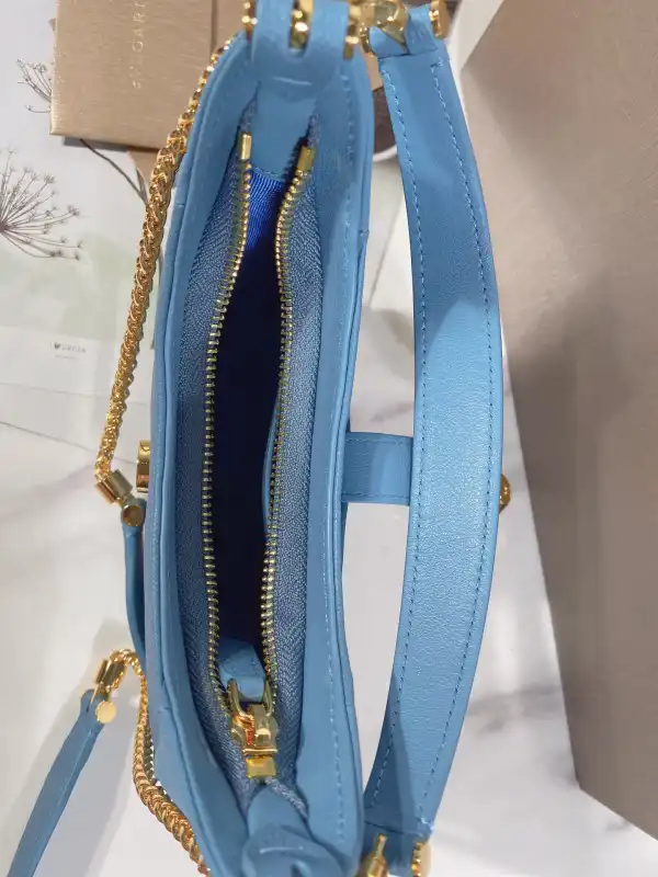 Repladies offers premium fake Louis bags at unbeatable prices. Our products are cheap because we focus on direct sales BVLGARI SERPENTI ELLIPSE CROSSBODY BAG 0129