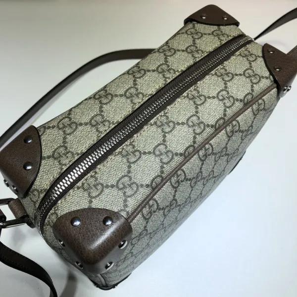 Repladies offers premium fake Louis bags at unbeatable prices. Our products are cheap because we focus on direct sales GUCCI GG shoulder bag with leather details 0114