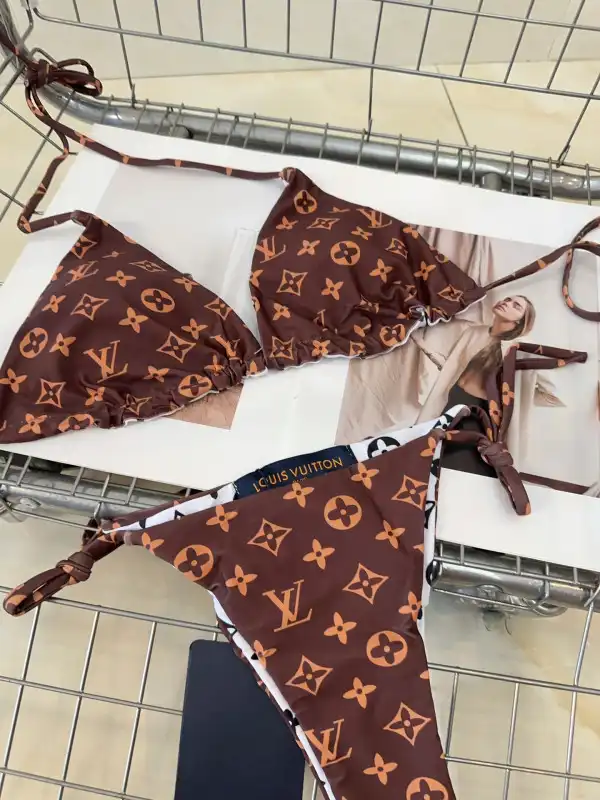 Repladies offers premium fake Louis bags at unbeatable prices. Our products are cheap because we focus on direct sales LOUIS VUITTON Swimsuit 0124