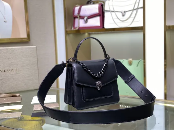 Repladies offers premium fake Louis bags at unbeatable prices. Our products are cheap because we focus on direct sales BVLGARI SERPENTI FOREVER TOP HANDLE-18CM 0117