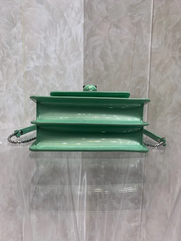 Repladies offers premium fake Louis bags at unbeatable prices. Our products are cheap because we focus on direct sales BVLGARI SERPENTI FOREVER CROSSBODY BAG 0117