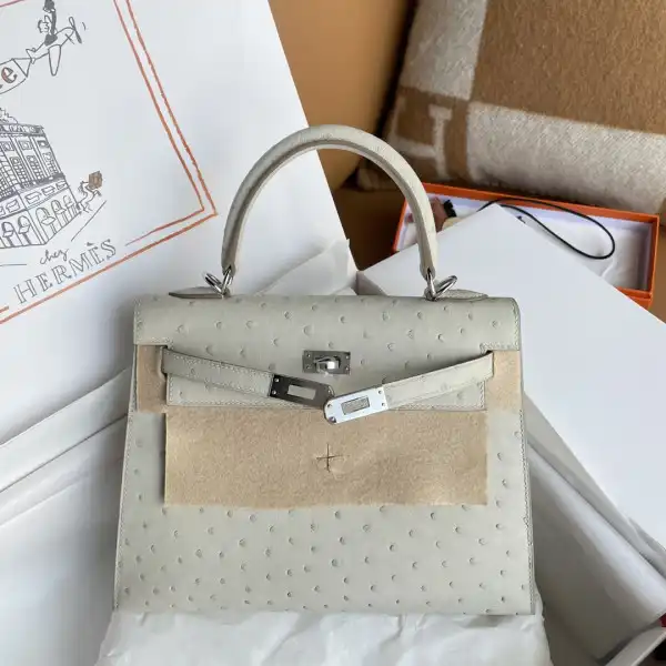 Repladies offers premium fake Louis bags at unbeatable prices. Our products are cheap because we focus on direct sales HERMES KELLY 25CM ALL HANDMADE 0131