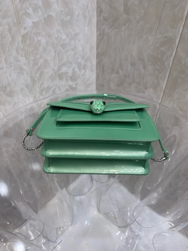 Repladies offers premium fake Louis bags at unbeatable prices. Our products are cheap because we focus on direct sales BVLGARI SERPENTI FOREVER CROSSBODY BAG 0117