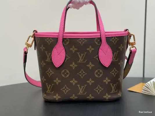 You get luxury for less. Shop now for the best deals on fake Louis bags. Bandoulière Out VUITTON LOUIS Neverfull Inside BB 0214