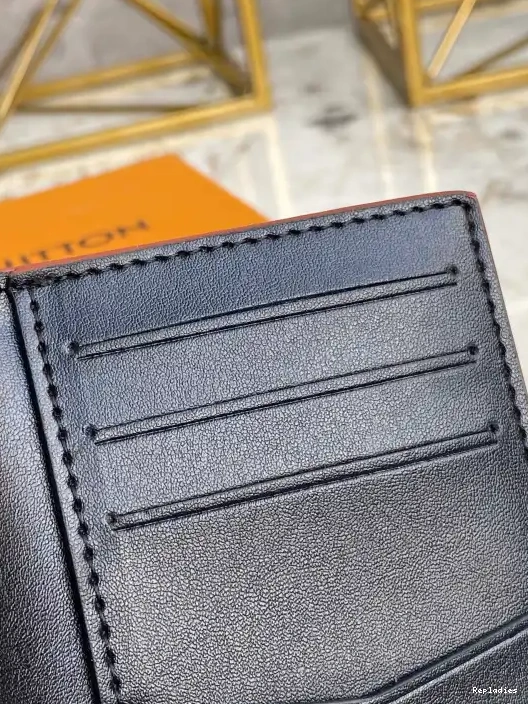 Repladies offers premium fake Louis bags at unbeatable prices. Our products are cheap because we focus on direct sales LOUIS LVXNBA VUITTON POCKET ORGANIZER 0212