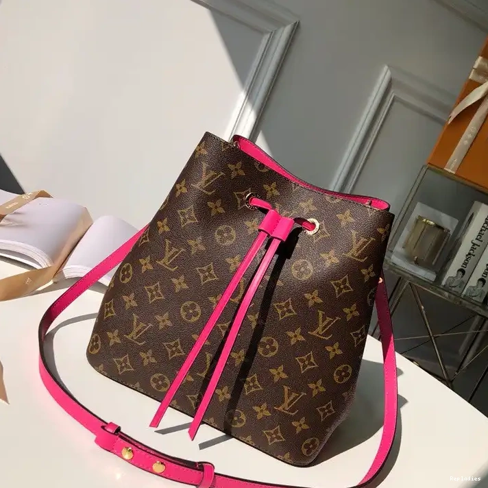 You get luxury for less. Shop now for the best deals on fake Louis bags. NÉONOÉ VUITTON LOUIS 0223