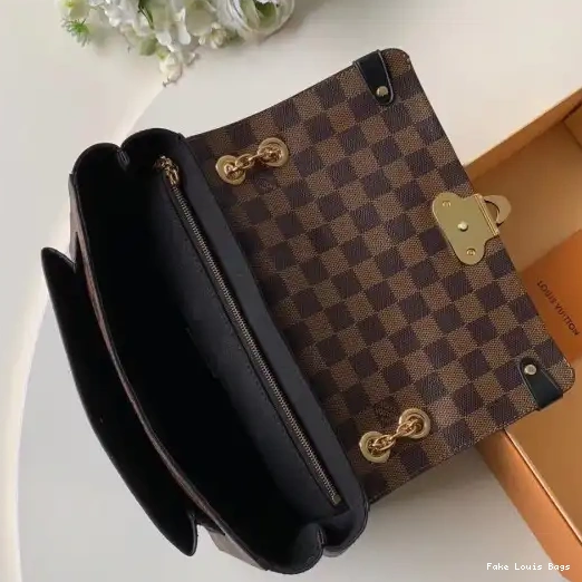 Repladies offers premium fake Louis bags at unbeatable prices. Our products are cheap because we focus on direct sales VAVIN PM LOUIS VUITTON 0216