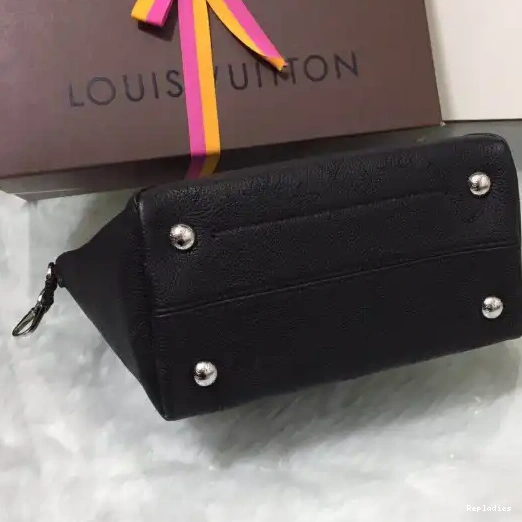 Repladies offers premium fake Louis bags at unbeatable prices. Our products are cheap because we focus on direct sales HINA LOUIS VUITTON PM 0217