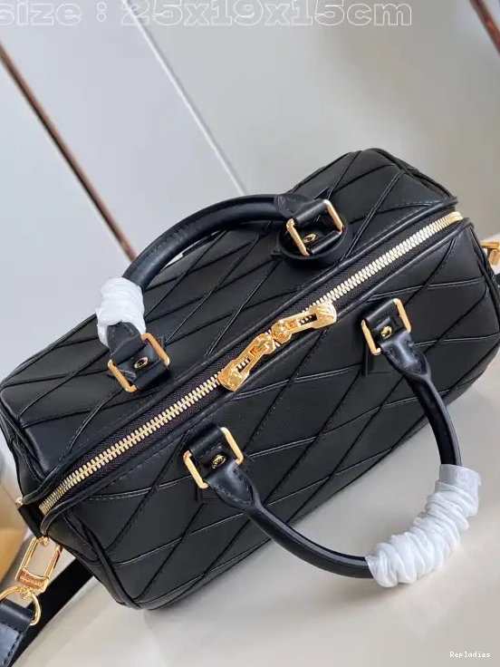 You get luxury for less. Shop now for the best deals on fake Louis bags. Louis 25 Vuitton SPEEDY 0222