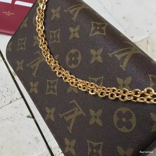 Eliminating the middleman and passing on savings to you. With massive production and tax-free benefits POCHETTE Vuitton FELICIE Louis 0212