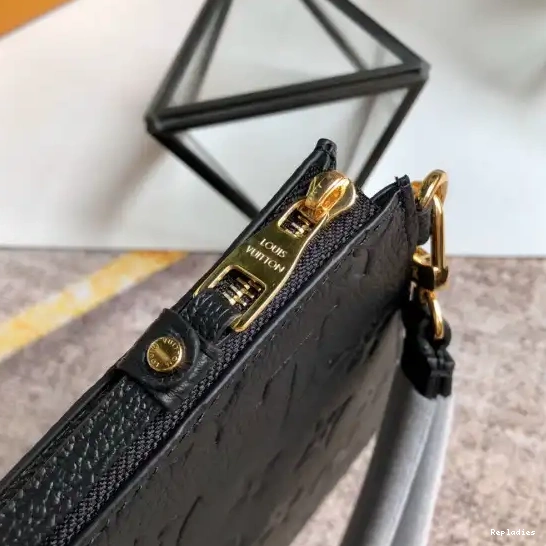 Repladies offers premium fake Louis bags at unbeatable prices. Our products are cheap because we focus on direct sales LOUIS POCHETTE MÉLANIE VUITTON MM 0214