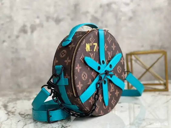 You get luxury for less. Shop now for the best deals on fake Louis bags. BOX LOUIS WHEEL VUITTON 0222