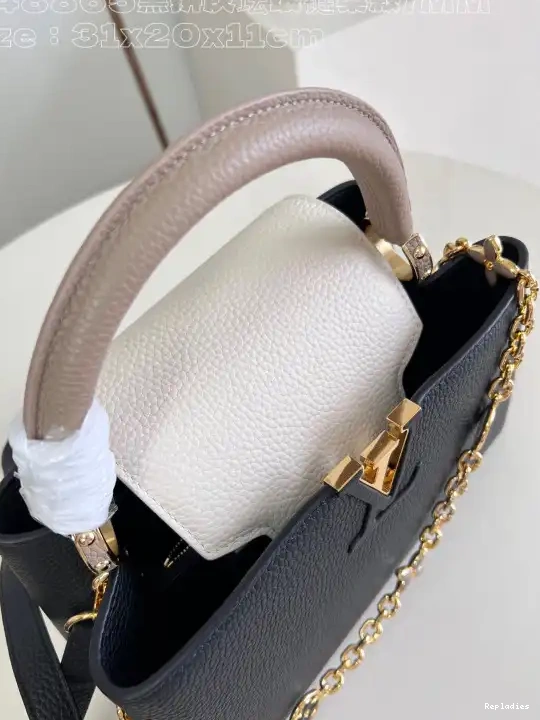 Eliminating the middleman and passing on savings to you. With massive production and tax-free benefits LOUIS VUITTON BB-31.5*20*11CM CAPUCINES 0226