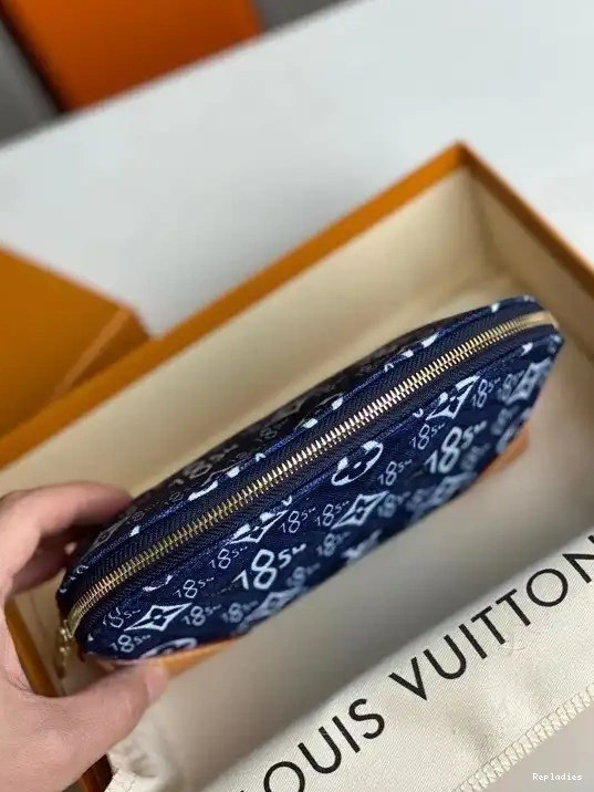 Eliminating the middleman and passing on savings to you. With massive production and tax-free benefits VUITTON LOUIS COSMETIC 1854 POUCH SINCE PM 0214