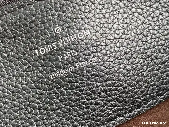 Repladies offers premium fake Louis bags at unbeatable prices. Our products are cheap because we focus on direct sales VUITTON BELLA TOTE LOUIS 0211