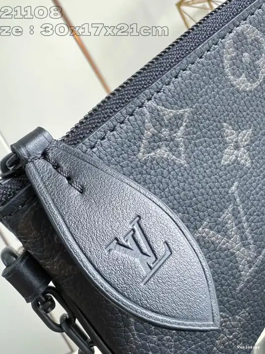 You get luxury for less. Shop now for the best deals on fake Louis bags. Vuitton BANDOULIERE Louis 30 SPEEDY 0212