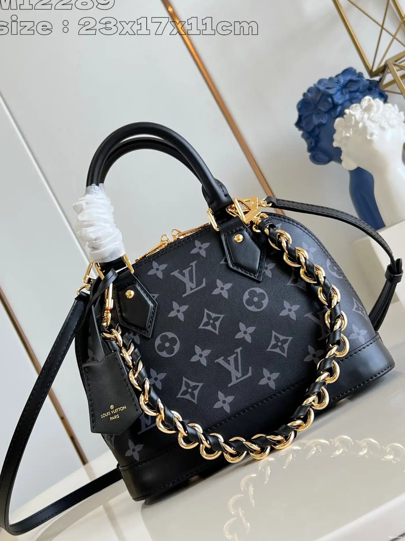 Repladies offers premium fake Louis bags at unbeatable prices. Our products are cheap because we focus on direct sales BB-23.5*17.5*11.5cm ALMA VUITTON LOUIS 0228