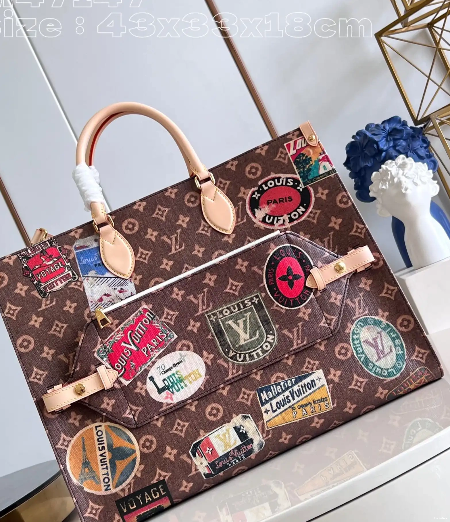 You get luxury for less. Shop now for the best deals on fake Louis bags. TOTE VUITTON Voyage ONTHEGO LOUIS BAG-43*33*18.5cm 0224