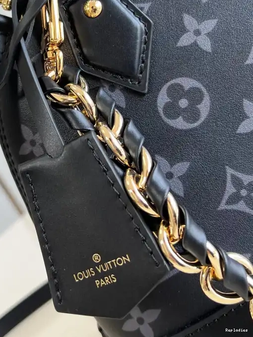 You get luxury for less. Shop now for the best deals on fake Louis bags. LOUIS BB-23.5*17.5*11.5cm VUITTON ALMA 0215