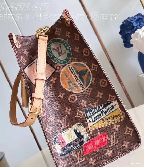 You get luxury for less. Shop now for the best deals on fake Louis bags. TOTE VUITTON Voyage ONTHEGO LOUIS BAG-43*33*18.5cm 0224