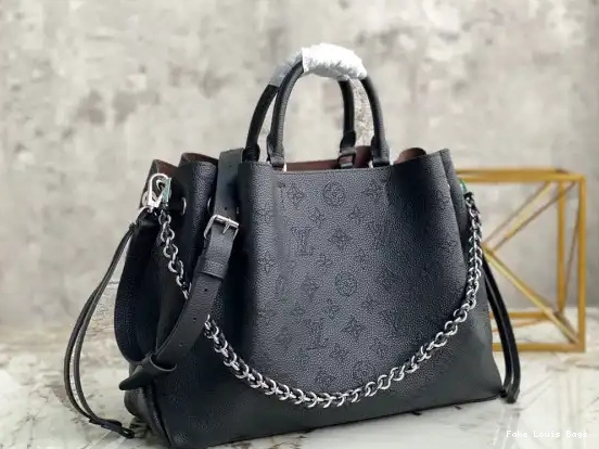 Repladies offers premium fake Louis bags at unbeatable prices. Our products are cheap because we focus on direct sales VUITTON BELLA TOTE LOUIS 0211