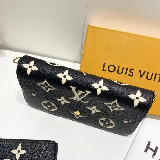 You get luxury for less. Shop now for the best deals on fake Louis bags. FÉLICIE VUITTON POCHETTE LOUIS 0216