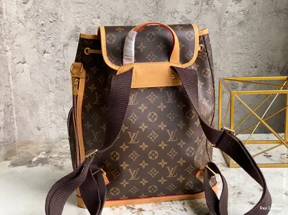 Eliminating the middleman and passing on savings to you. With massive production and tax-free benefits LOUIS BOSPHORE VUITTON BACKPACK 0212