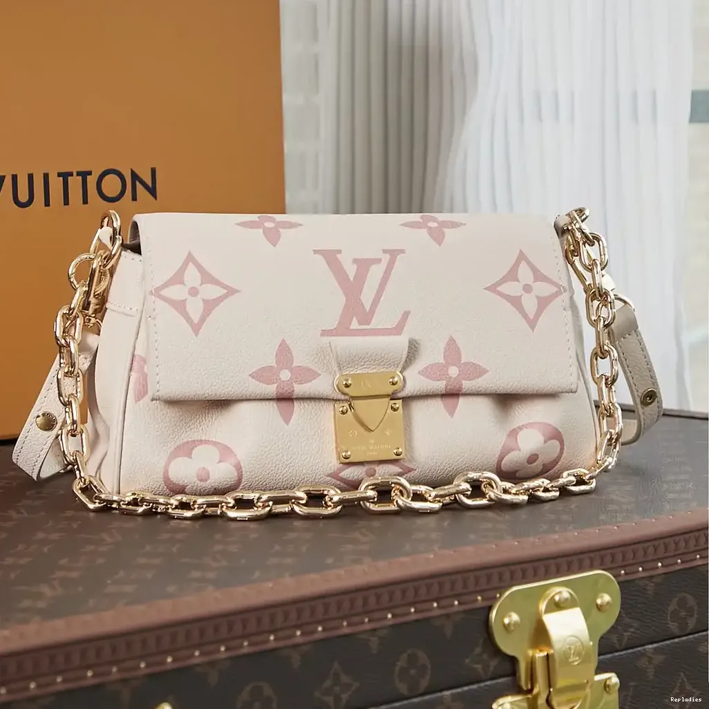 Repladies offers premium fake Louis bags at unbeatable prices. Our products are cheap because we focus on direct sales FAVORITE VUITTON LOUIS 0207