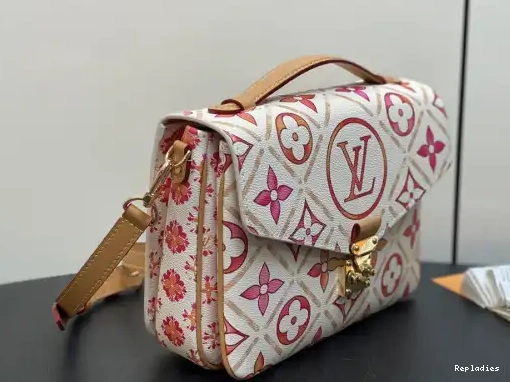 You get luxury for less. Shop now for the best deals on fake Louis bags. POCHETTE LOUIS METIS-25*19*7cm VUITTON 0228