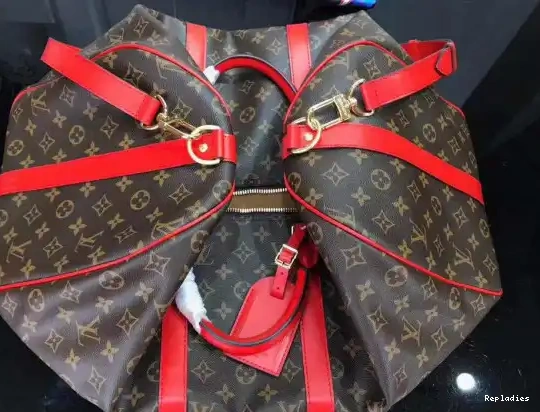 Eliminating the middleman and passing on savings to you. With massive production and tax-free benefits BANDOULIÈRE VUITTON 50 LOUIS KEEPALL 0227