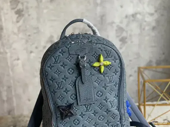 Repladies offers premium fake Louis bags at unbeatable prices. Our products are cheap because we focus on direct sales BACKPACK LOUIS VUITTON ELLIPSE 0207