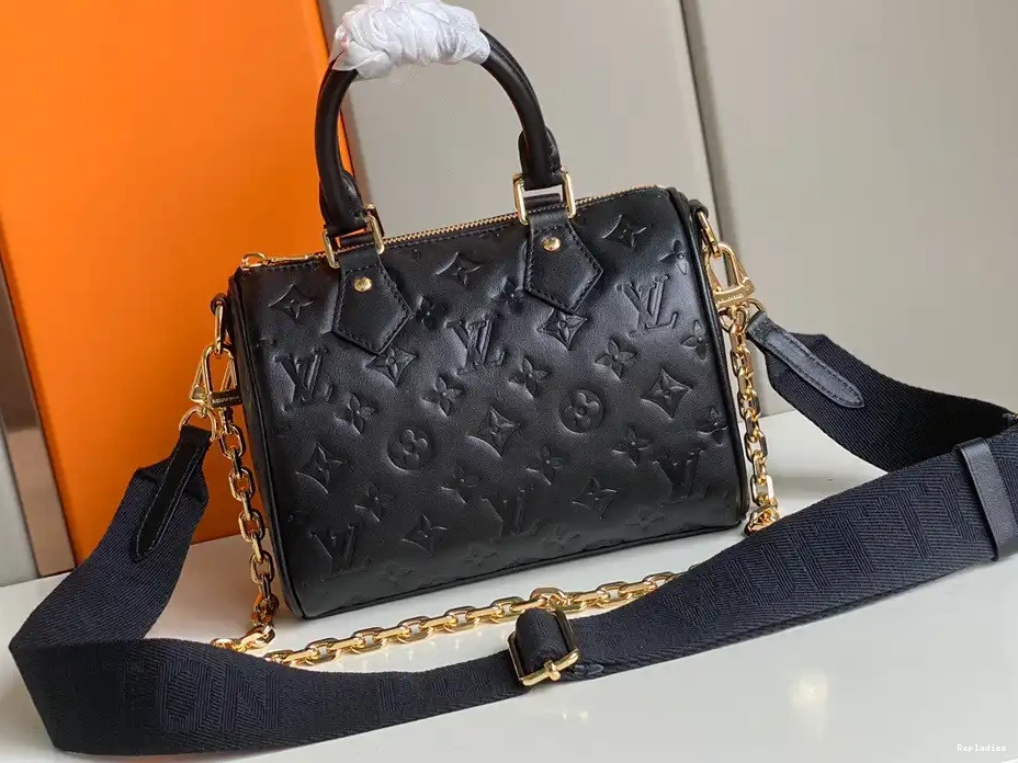 Eliminating the middleman and passing on savings to you. With massive production and tax-free benefits SPEEDY 22 LOUIS VUITTON BANDOULIÈRE 0224