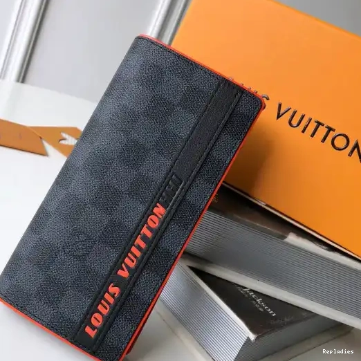 You get luxury for less. Shop now for the best deals on fake Louis bags. BRAZZA LOUIS WALLET VUITTON 0228