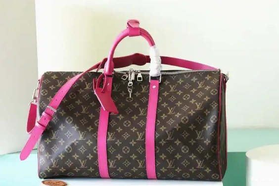 Repladies offers premium fake Louis bags at unbeatable prices. Our products are cheap because we focus on direct sales LOUIS 50 KEEPALL BANDOULIÈRE VUITTON 0221