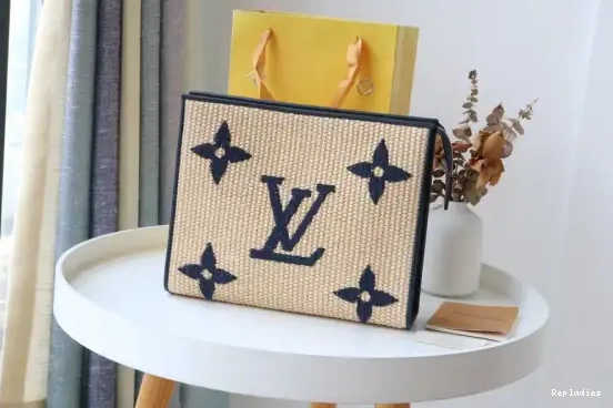 Repladies offers premium fake Louis bags at unbeatable prices. Our products are cheap because we focus on direct sales Raffia VUITTON LOUIS Monogram Pouch Toiletry 0210