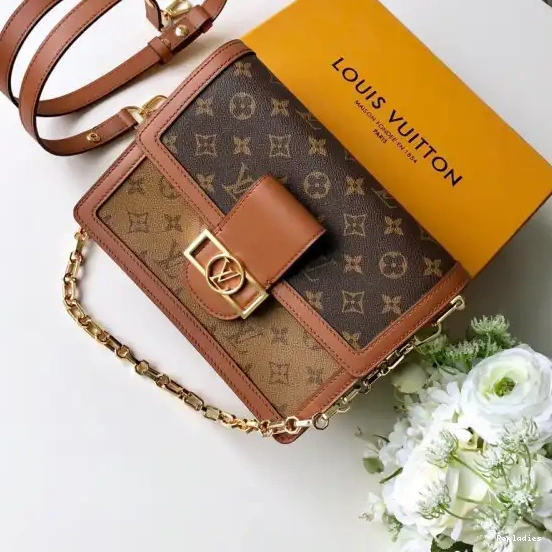 Repladies offers premium fake Louis bags at unbeatable prices. Our products are cheap because we focus on direct sales Show） MM（2019 Vuitton Spring Dauphine Louis 0224